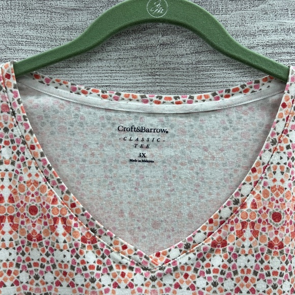 Croft and Barrow Pink Circles Top - Picture 3 of 10